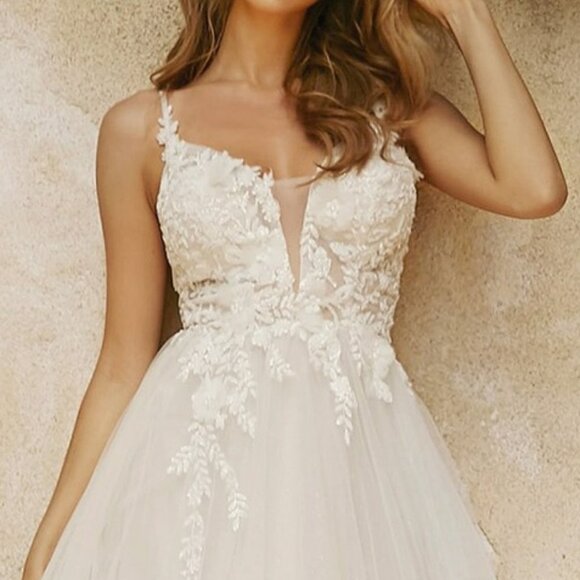 NEW OFF WHITE WEDDING EVENING LAYERED A-LINE TULLE BRIDAL GOWN CB072W